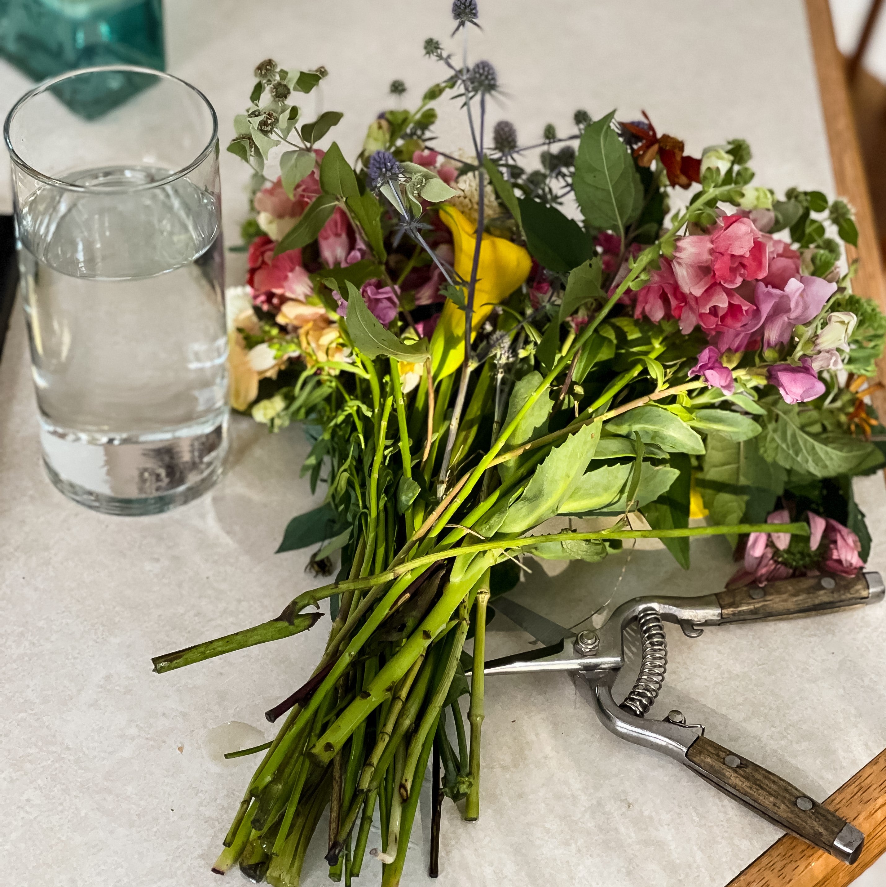 How to Keep Fresh Flowers Alive Longer