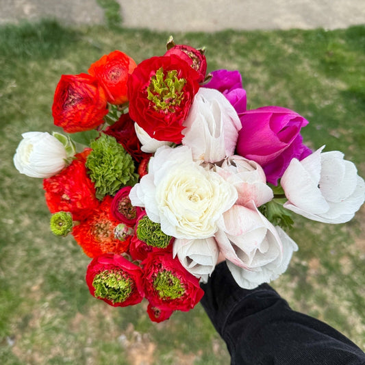 Ranunculus Bouquets are Back!