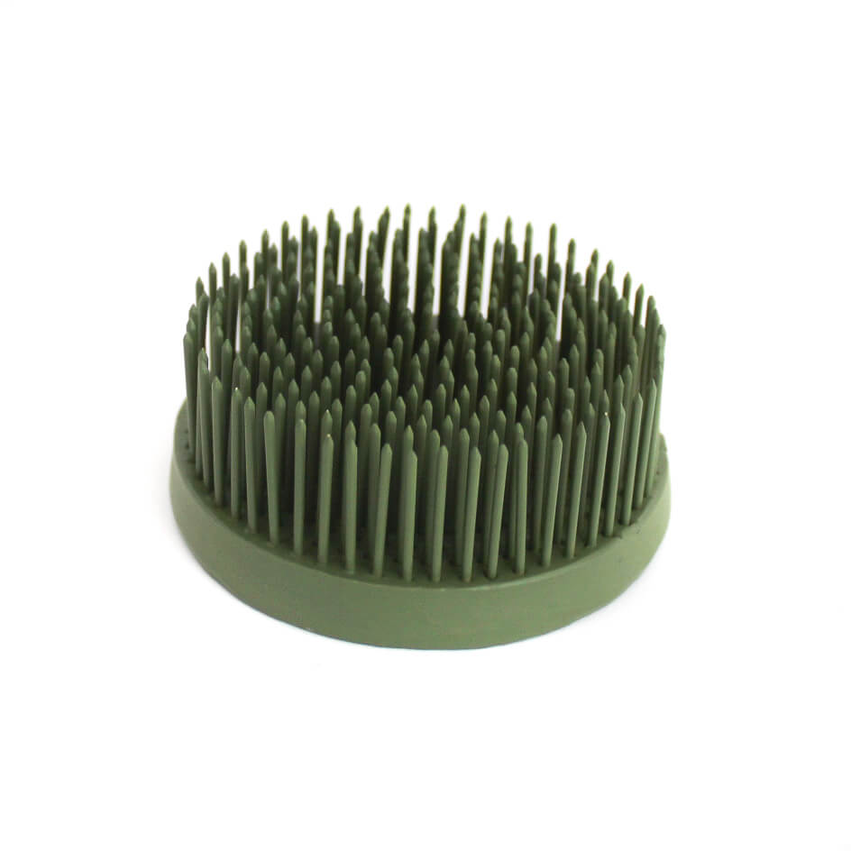 2-1/2" Round Kenzan Flower Frog