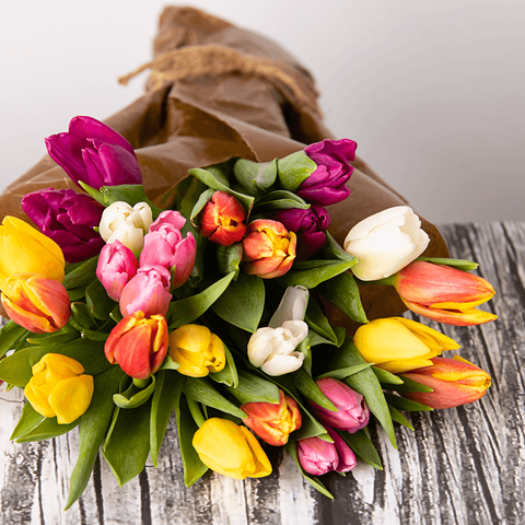 The Classic Tulip Bouquet Box